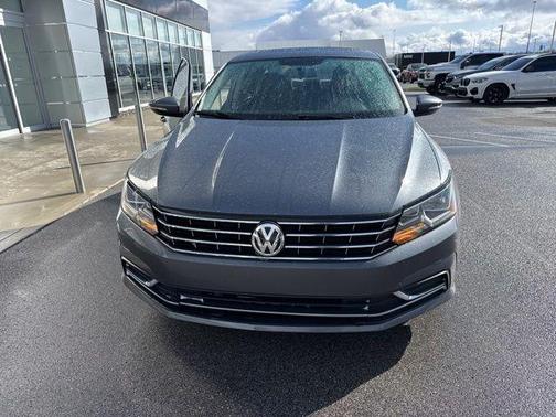 2018 Volkswagen Passat 2.0T SE