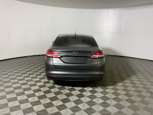 2017 Ford Fusion Hybrid SE