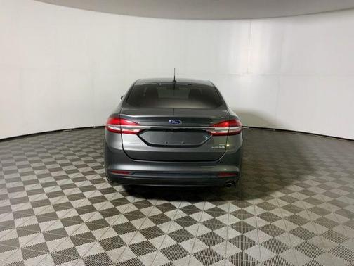 2017 Ford Fusion Hybrid SE