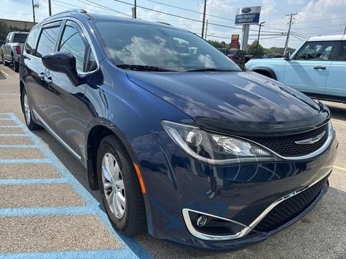 2018 Chrysler Pacifica Touring-L Plus