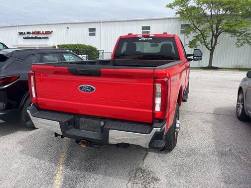 Race Red 2023 Ford F-250 XLT