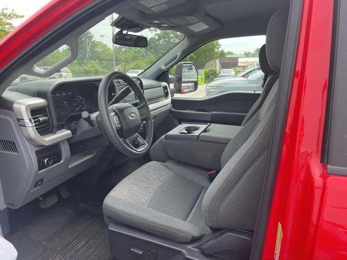 Race Red 2023 Ford F-250 XLT