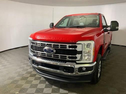 Race Red 2023 Ford F-250 XLT