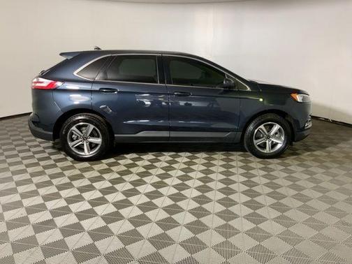 Blue Metallic 2024 Ford Edge SEL