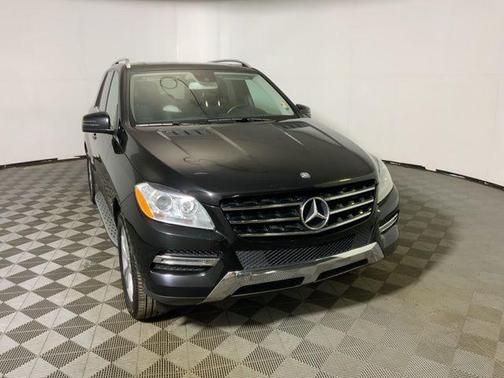 Black 2013 Mercedes-Benz M-Class ML 350 BlueTEC 4MATIC