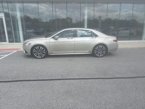 Silver 2017 Lincoln Continental Reserve