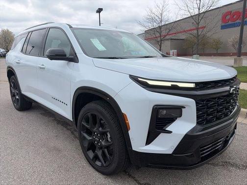 Polar White 2026 Chevrolet Traverse RS
