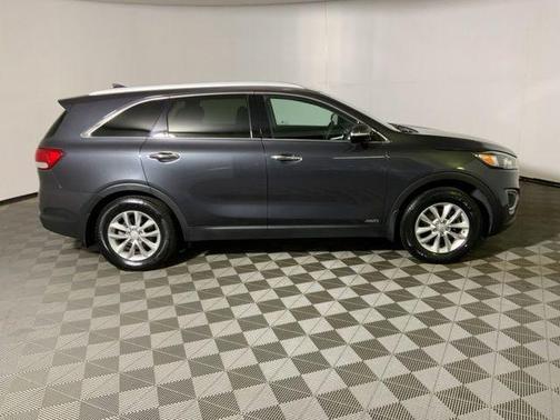 Platinum Graphite 2018 Kia Sorento LX