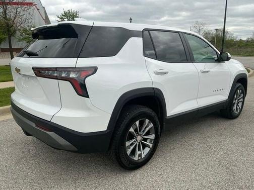 Summit White 2026 Chevrolet Equinox LT