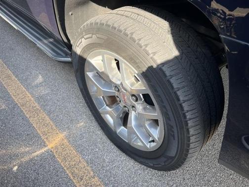 2017 GMC Yukon SLT
