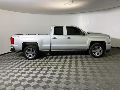 2017 Chevrolet Silverado 1500 Custom