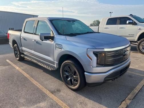 2022 Ford F-150 Lightning LARIAT