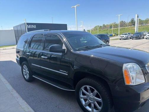 Onyx Black 2013 GMC Yukon Denali