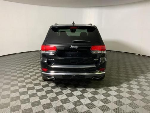 2017 Jeep Grand Cherokee Summit