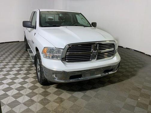 Bright White Clearcoat 2014 RAM 1500 SLT