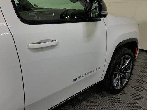 White 2024 Jeep Wagoneer L Series III