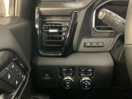 Onyx Black 2024 GMC Sierra 1500 AT4X