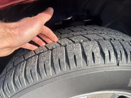 Delmonico Red Pearlcoat 2017 RAM 1500 Big Horn