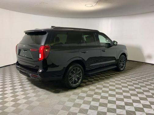 Agate Black Metallic 2026 Ford Expedition Platinum