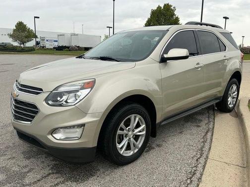 Champagne Silver 2016 Chevrolet Equinox LT