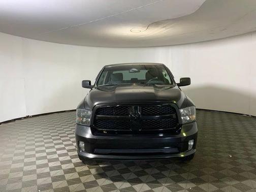 Brilliant Black Crystal Pearlcoat 2015 RAM 1500 Tradesman/Express