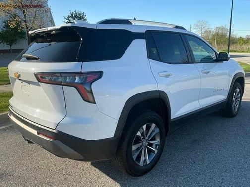 Summit White 2025 Chevrolet Equinox LT