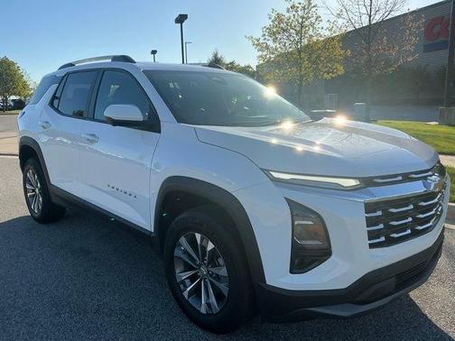 Summit White 2025 Chevrolet Equinox LT