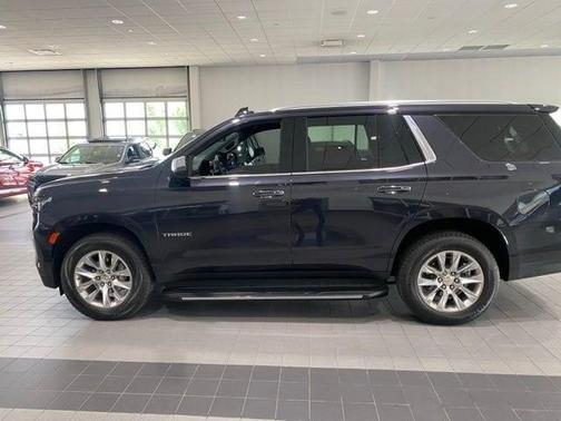 Dark Ash Metallic 2023 Chevrolet Tahoe Premier