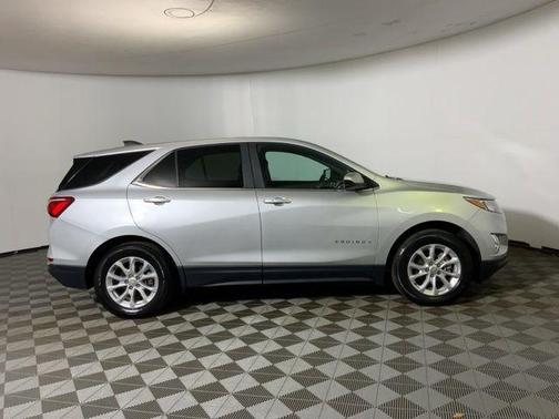 Silver Ice Metallic 2021 Chevrolet Equinox 1LT