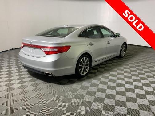 2016 Hyundai Azera Base