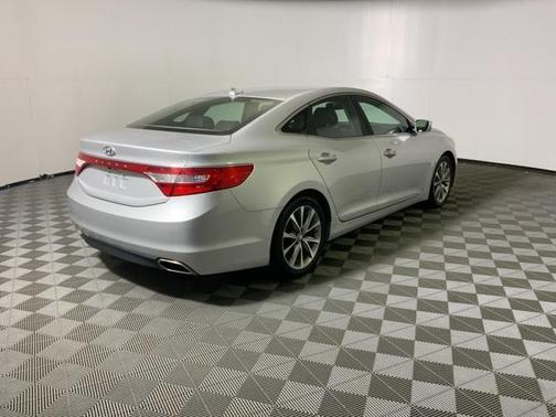 2016 Hyundai Azera Base
