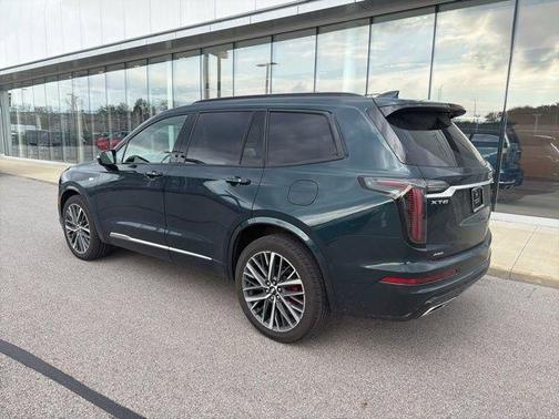 Emerald 2024 Cadillac XT6 Sport AWD