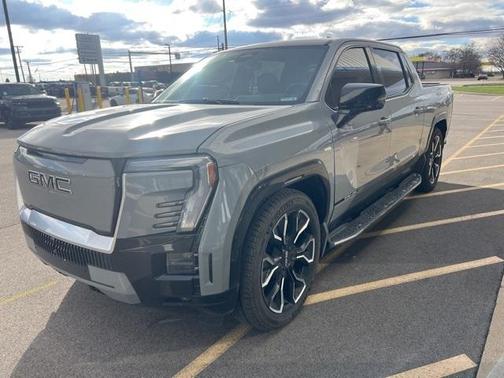 2024 GMC Sierra EV Denali