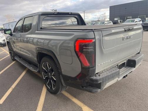 2024 GMC Sierra EV Denali