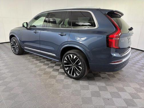 Denim Blue 2025 Volvo XC90 Plug-In Hybrid T8 Ultra 7-Seater