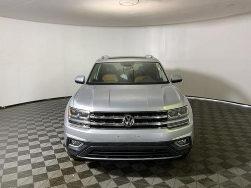 2018 Volkswagen Atlas 3.6L SEL Premium