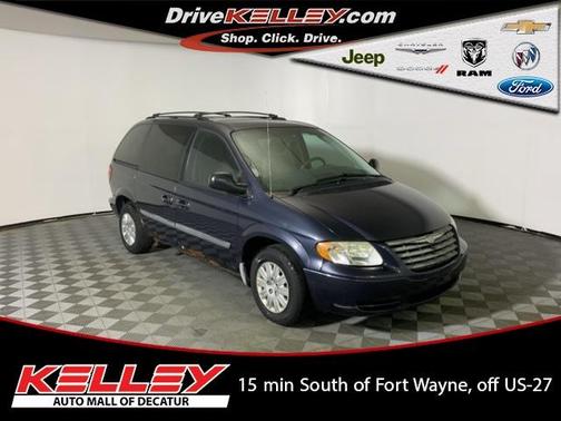 2007 Chrysler Town & Country Base
