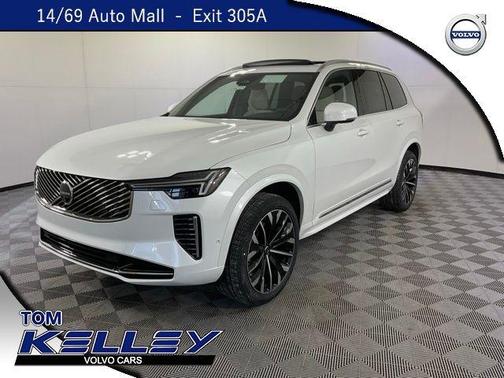 Crystal White 2026 Volvo XC90 B6 Plus 7-Seater
