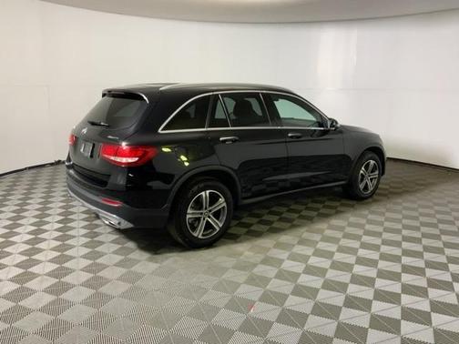 2018 Mercedes-Benz GLC 300 Base 4MATIC