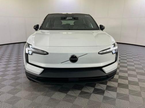 Crystal White 2026 Volvo EX30 Twin Motor Plus