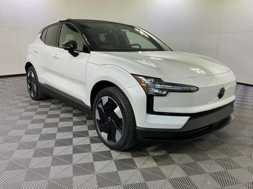 Crystal White 2026 Volvo EX30 Twin Motor Plus