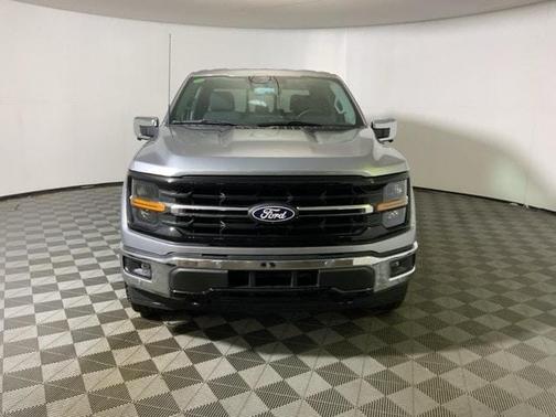 Iconic Silver Metallic 2025 Ford F-150 XLT
