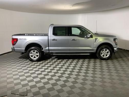 Iconic Silver Metallic 2025 Ford F-150 XLT