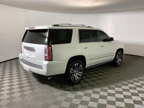 White Frost Tri-Coat 2017 GMC Yukon Denali