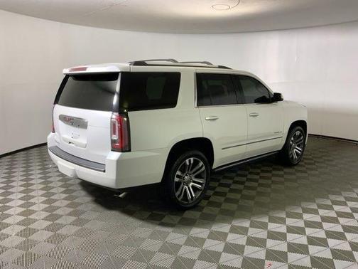 White Frost Tri-Coat 2017 GMC Yukon Denali
