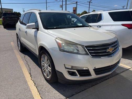 White Diamond Tri-Coat 2014 Chevrolet Traverse 1LT