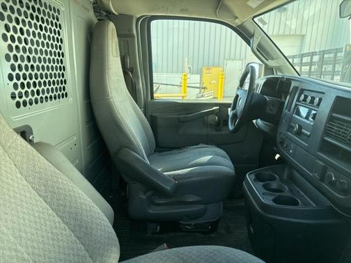 2016 GMC Savana 2500 Work Van