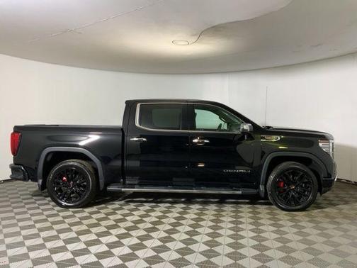 Onyx Black 2022 GMC Sierra 1500 Denali