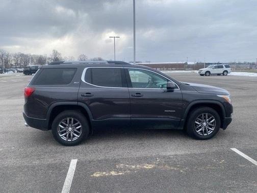 2017 GMC Acadia SLT-1