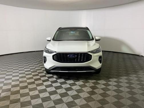 2026 Ford Escape Platinum